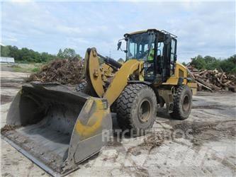 CAT 938M 轮式装载机