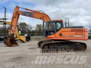 Doosan DX225LC 履带挖掘机