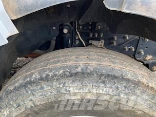 Ford F750 水罐车