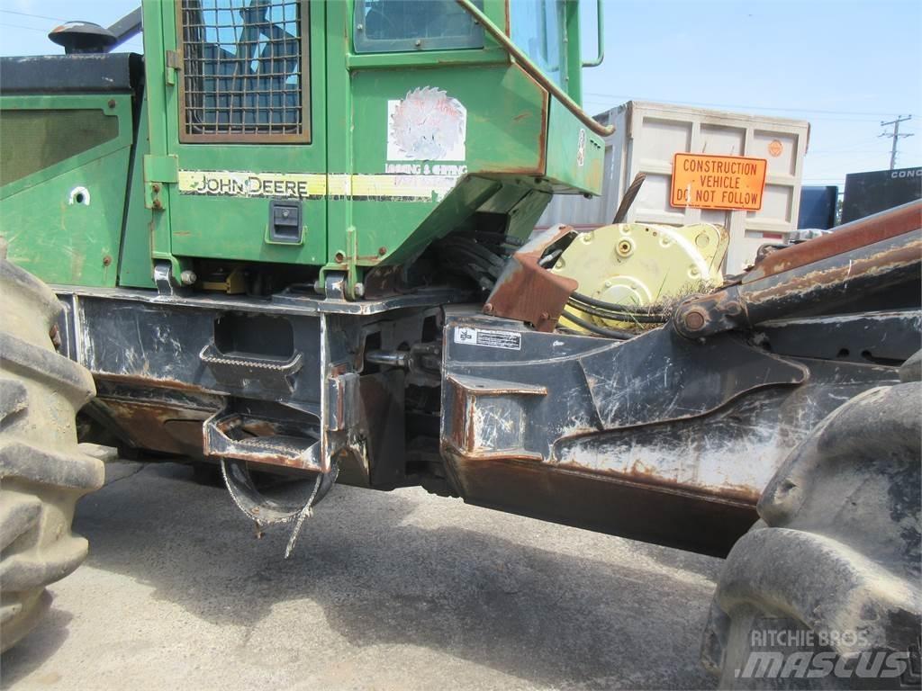 John Deere 748H 粉碎机