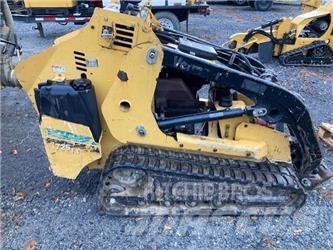 Vermeer S725TX 滑移装载机
