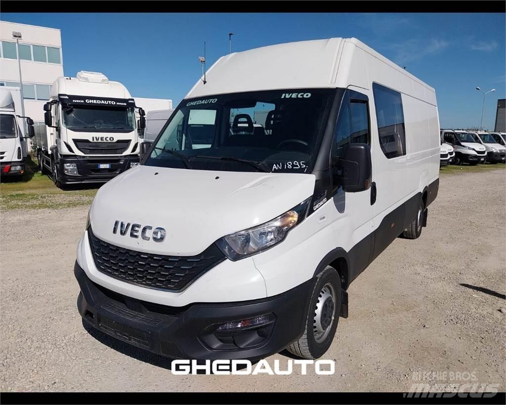 Iveco 35S16 商务面包车