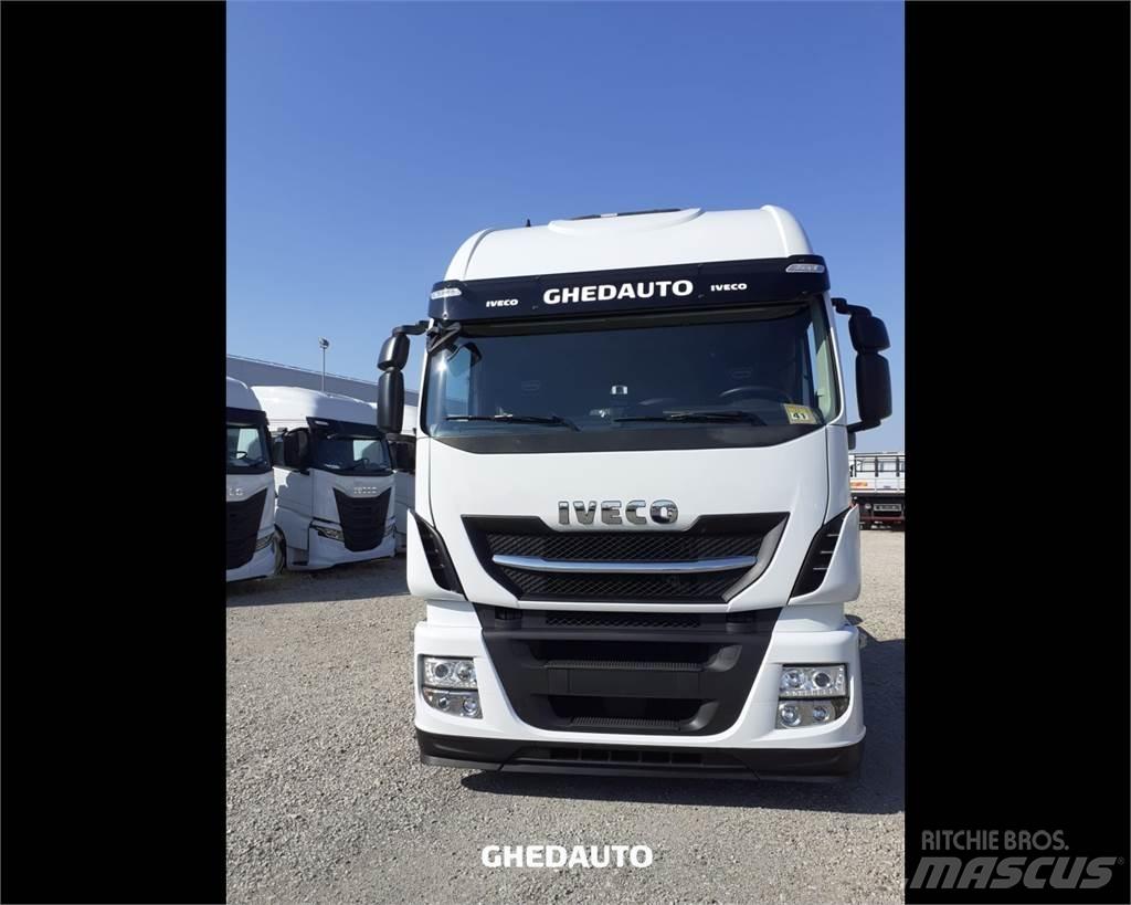 Iveco AS440S48 厢式货车