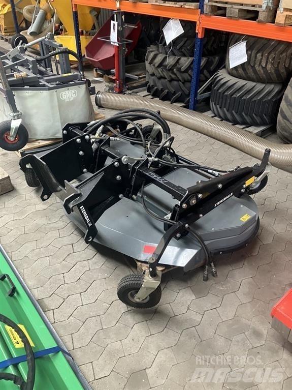 GMR FR1800 装载牵引式割草机