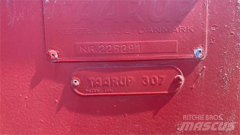 Taarup 307 收割机