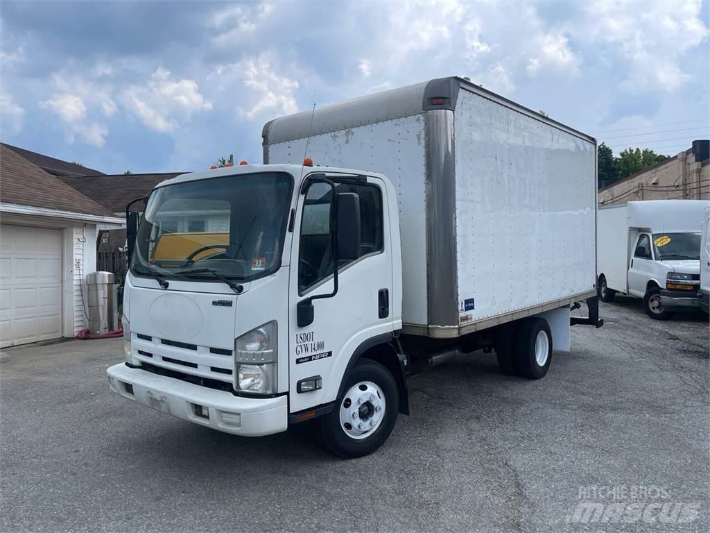 Isuzu NPR 厢式货车