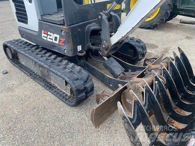 Bobcat E20Z 小型挖掘机