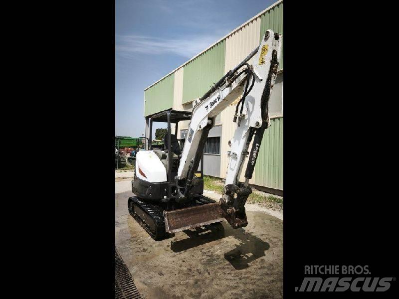 Bobcat E34 小型挖掘机
