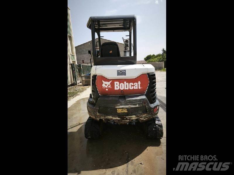 Bobcat E34 小型挖掘机
