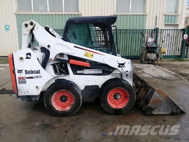 Bobcat S590 轮式装载机