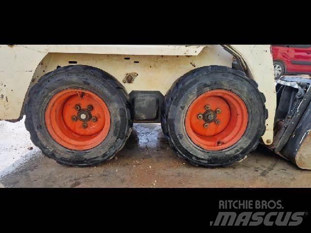 Bobcat S70 轮式装载机