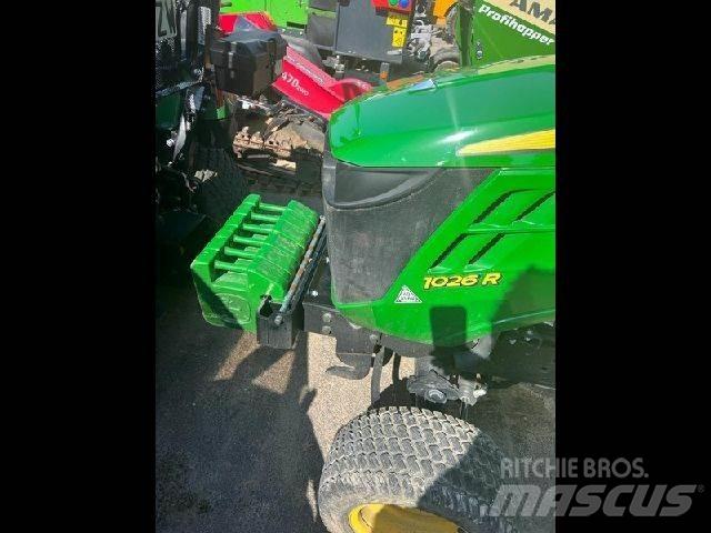 John Deere 1026R 路面维护设备-其他