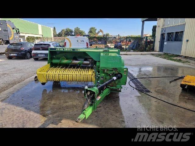 John Deere 359 方捆打捆机