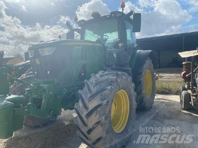 John Deere 6230R 拖拉机/农用车