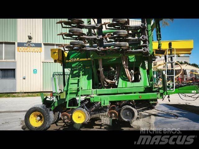 John Deere 750A 其他播种机和配件