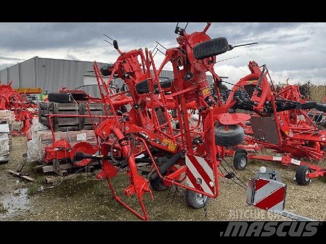 Kuhn 7902 犁耙和摊草机