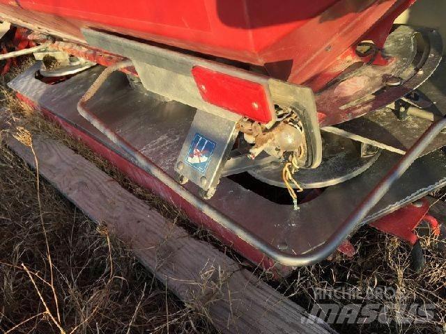 Kuhn GLB 1400 矿物肥料撒播机