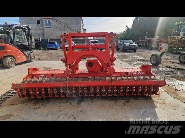 Kuhn HRB303D 钉齿耙