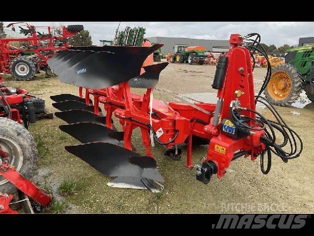 Kuhn VM153 传统犁