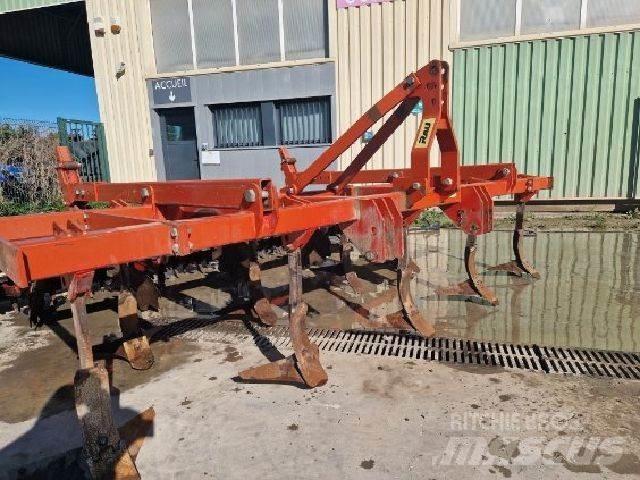 Rau PM 2 P 4 M 手扶中耕机