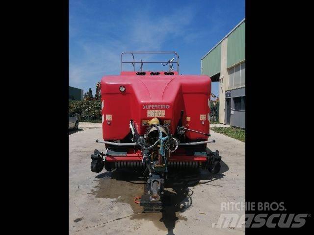 Supertino 712R 方捆打捆机