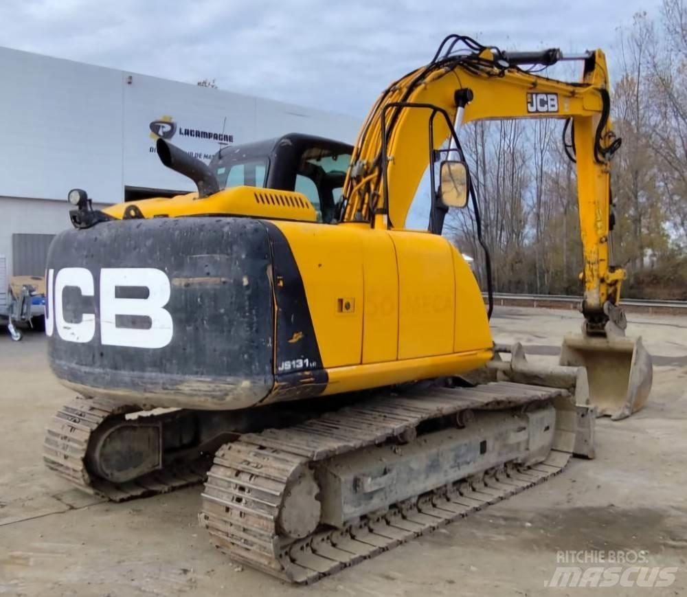 JCB JS131LCD 履带挖掘机