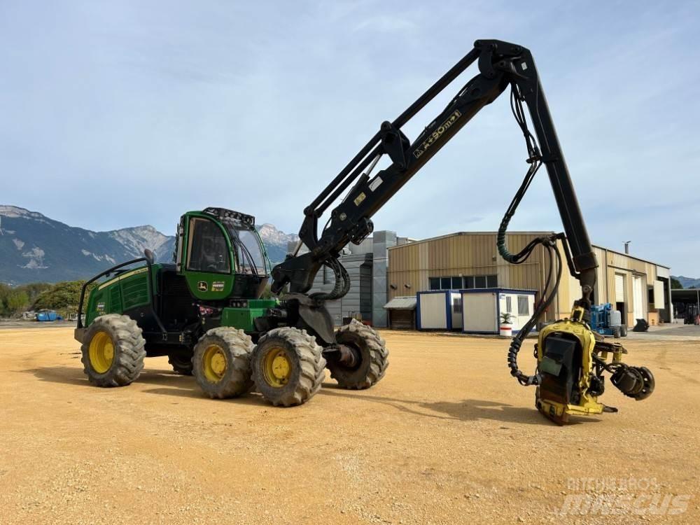 John Deere 1270G 伐木机