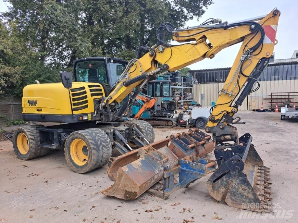 Yanmar B95W 轮式挖掘机