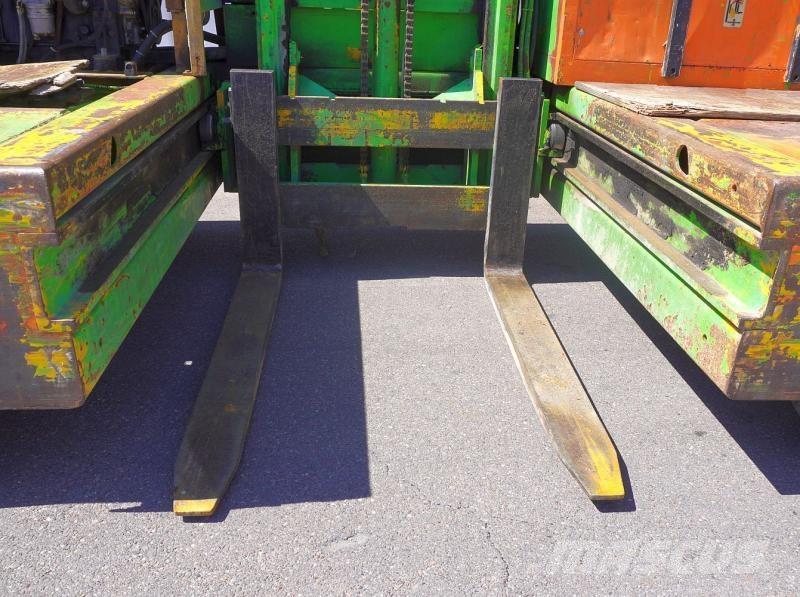 Baumann AS40 侧卸式铲车