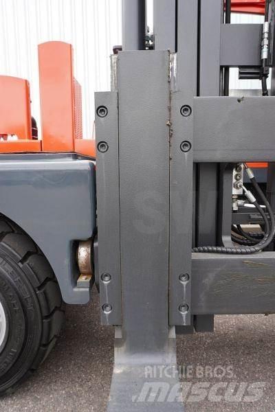 Bulmor DQnr50 侧卸式铲车