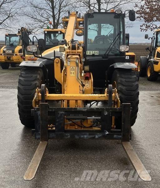 JCB 535-95 伸缩臂叉装车|叉装车