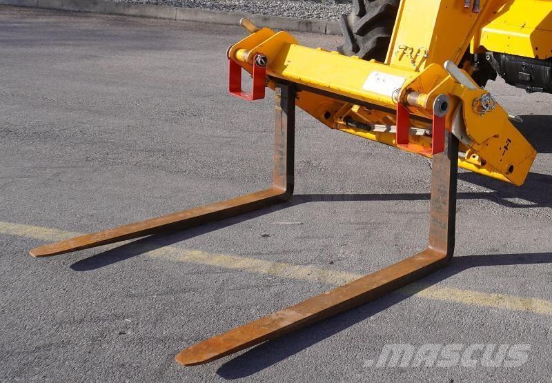 JCB 535-95 伸缩臂叉装车|叉装车