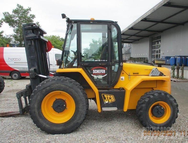 JCB 940-4 越野叉车|叉装车