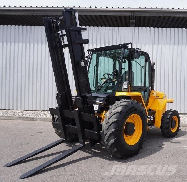 JCB 940-4 越野叉车|叉装车