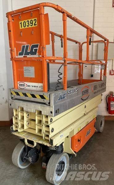 JLG 2030ES 曲臂高空工作平台