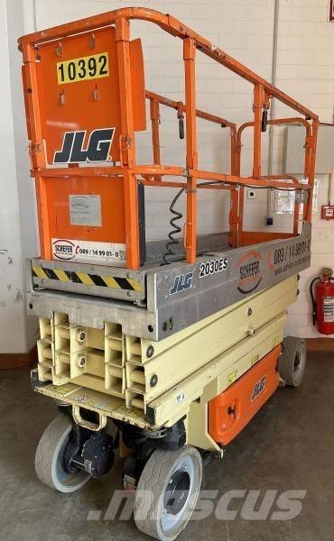 JLG 2030ES 曲臂高空工作平台