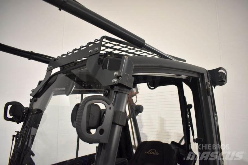 Linde E 30 387 电动叉车