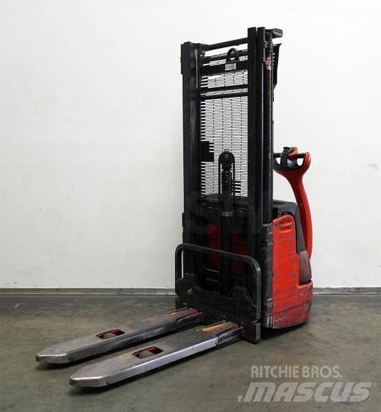 Linde L 10 379 行走式堆垛机