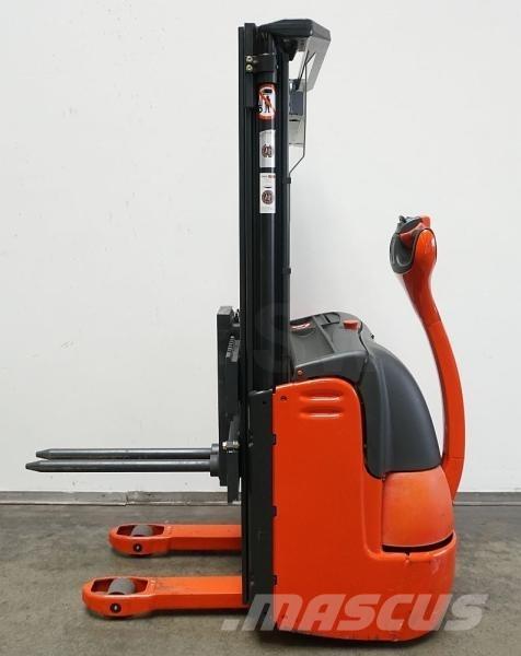 Linde L 10 379 行走式堆垛机