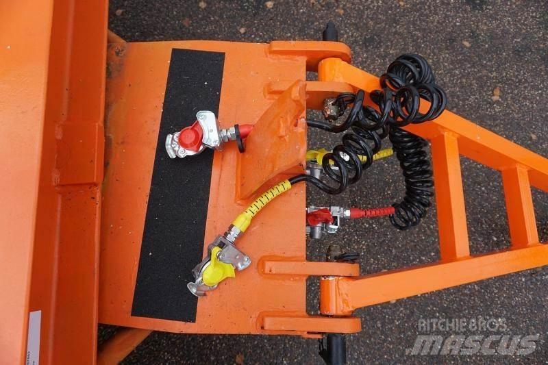 Mafi 1170-4 自卸半挂车
