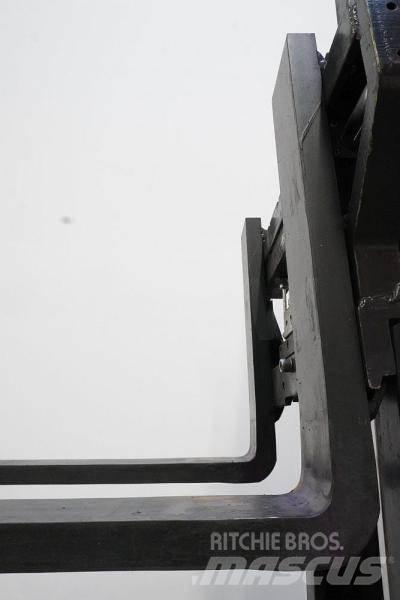 OM Xi 14 前移式叉车