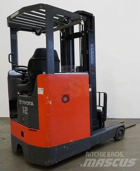 Toyota 6FBRE12 前移式叉车