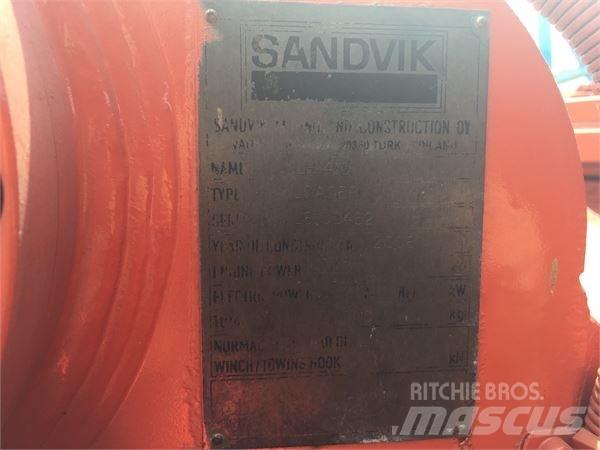 Sandvik LH410 地下装载机