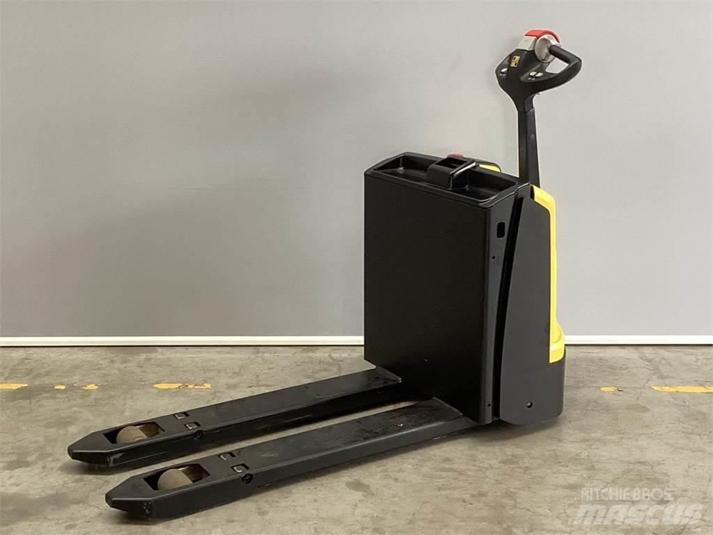 Hyster P1.6 手推堆垛车