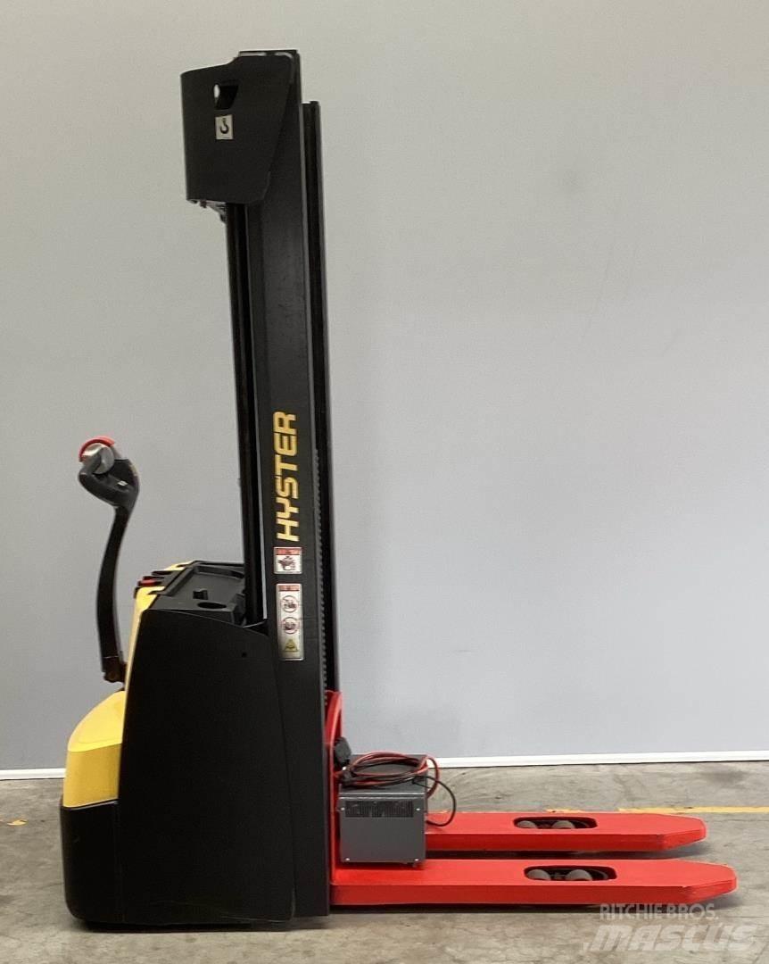 Hyster S1.4 手推堆垛车