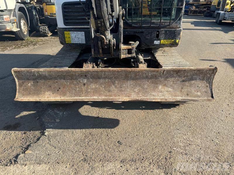 Bobcat E80 小型挖掘机