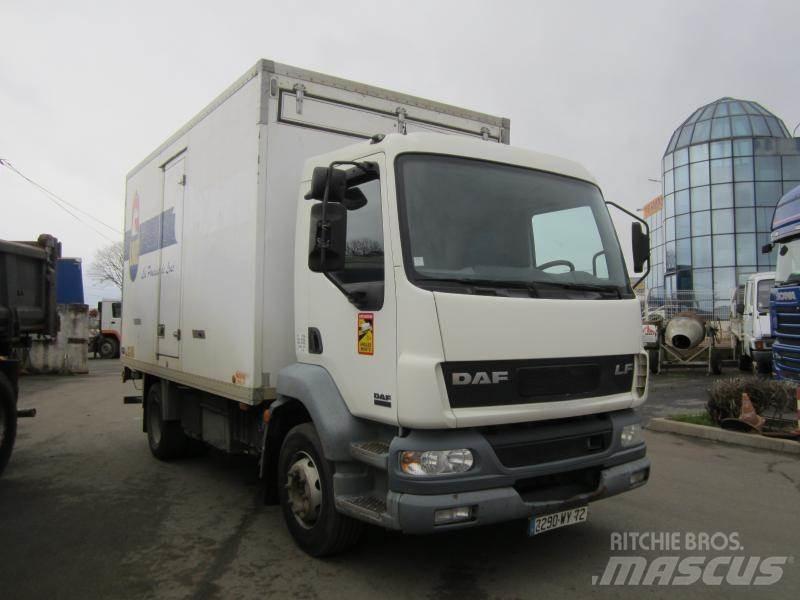 DAF LF 220 动物运输货车