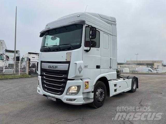 DAF XF 460 牵引车