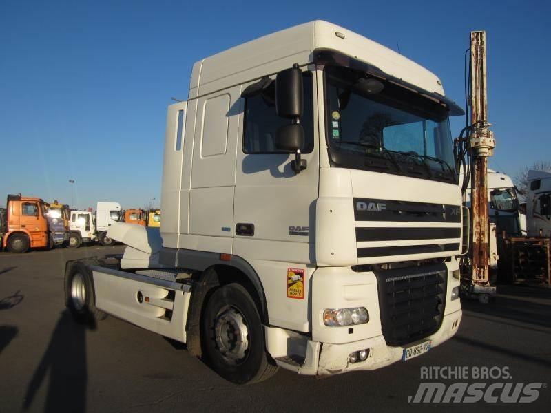 DAF XF105 460 牵引车
