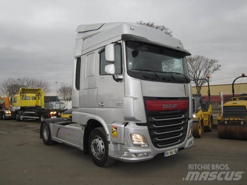 DAF XF105 460 牵引车